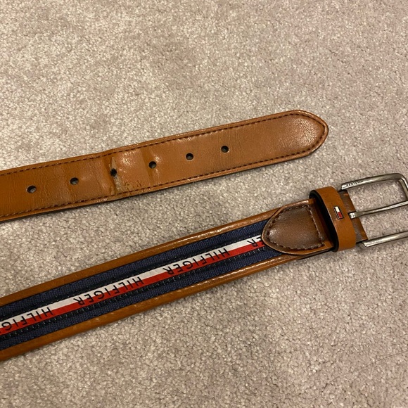 ‼️TOMMY HILFIGER‼️ - Picture 2 of 5